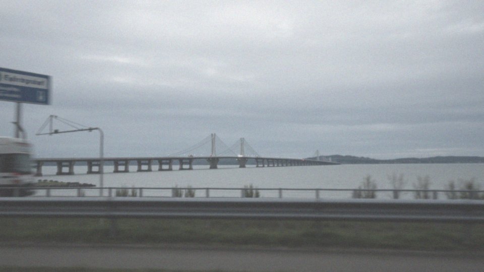 Jakie opłaty dodatkowe mogą być związane z przejazdem mostem Öresund?