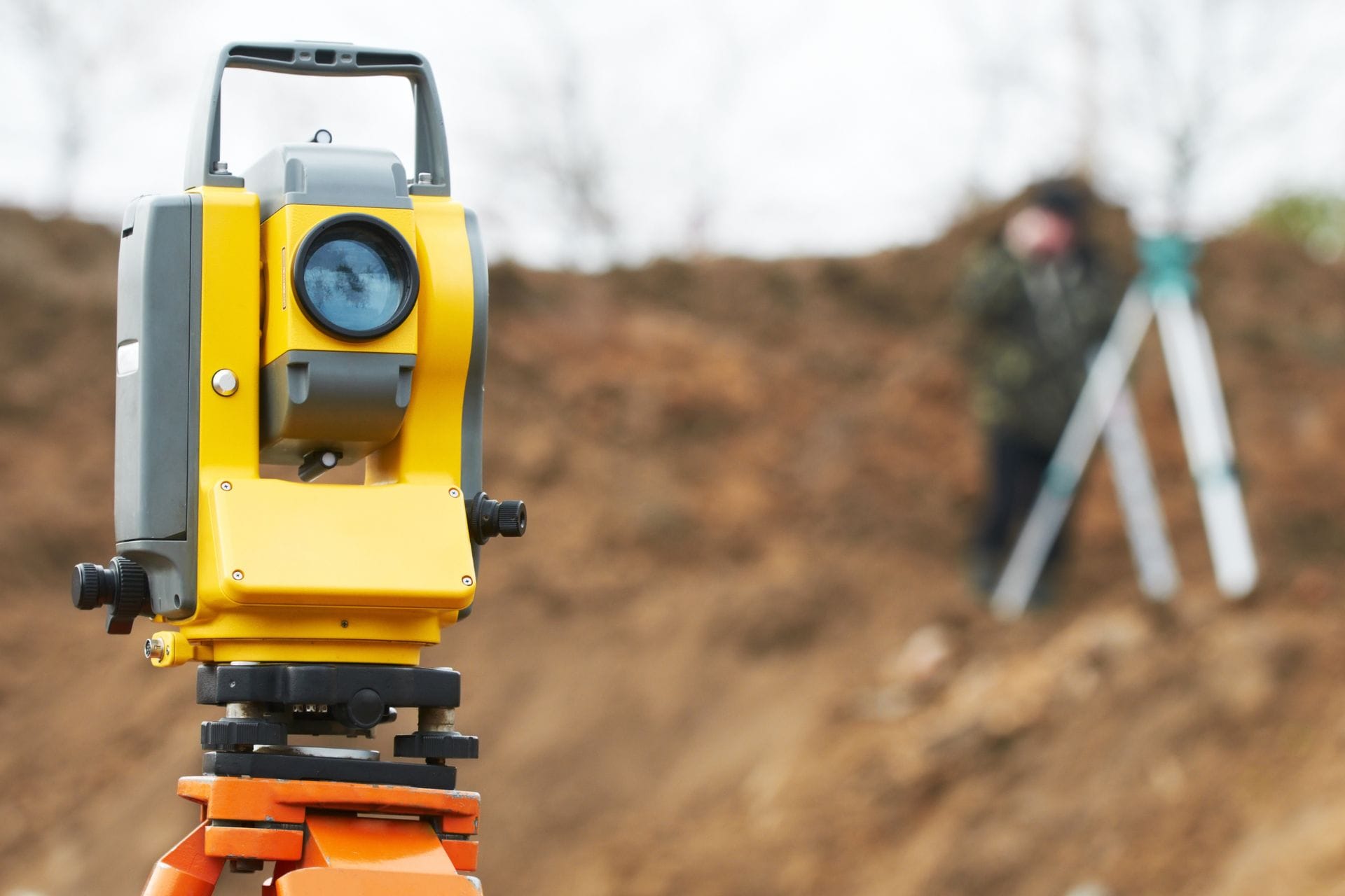 Inwestycje budowlane w Starogardzie Gdańskim: Kluczowe wskazówki od geodety